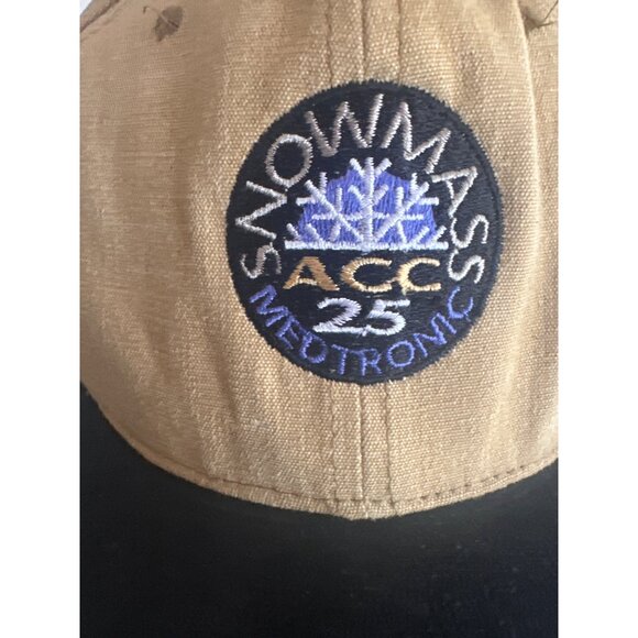 Snowmass AGC 25 Medtronic Beige & Black Adjustable Snapback Cap - Picture 2 of 6
